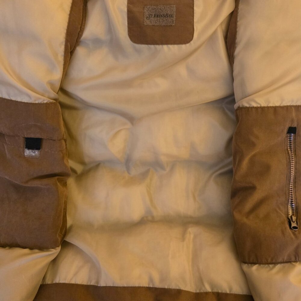 St. John's Bay Puffer Vest Men’s Size XL Color Beige/Cognac - Picture 5 of 8